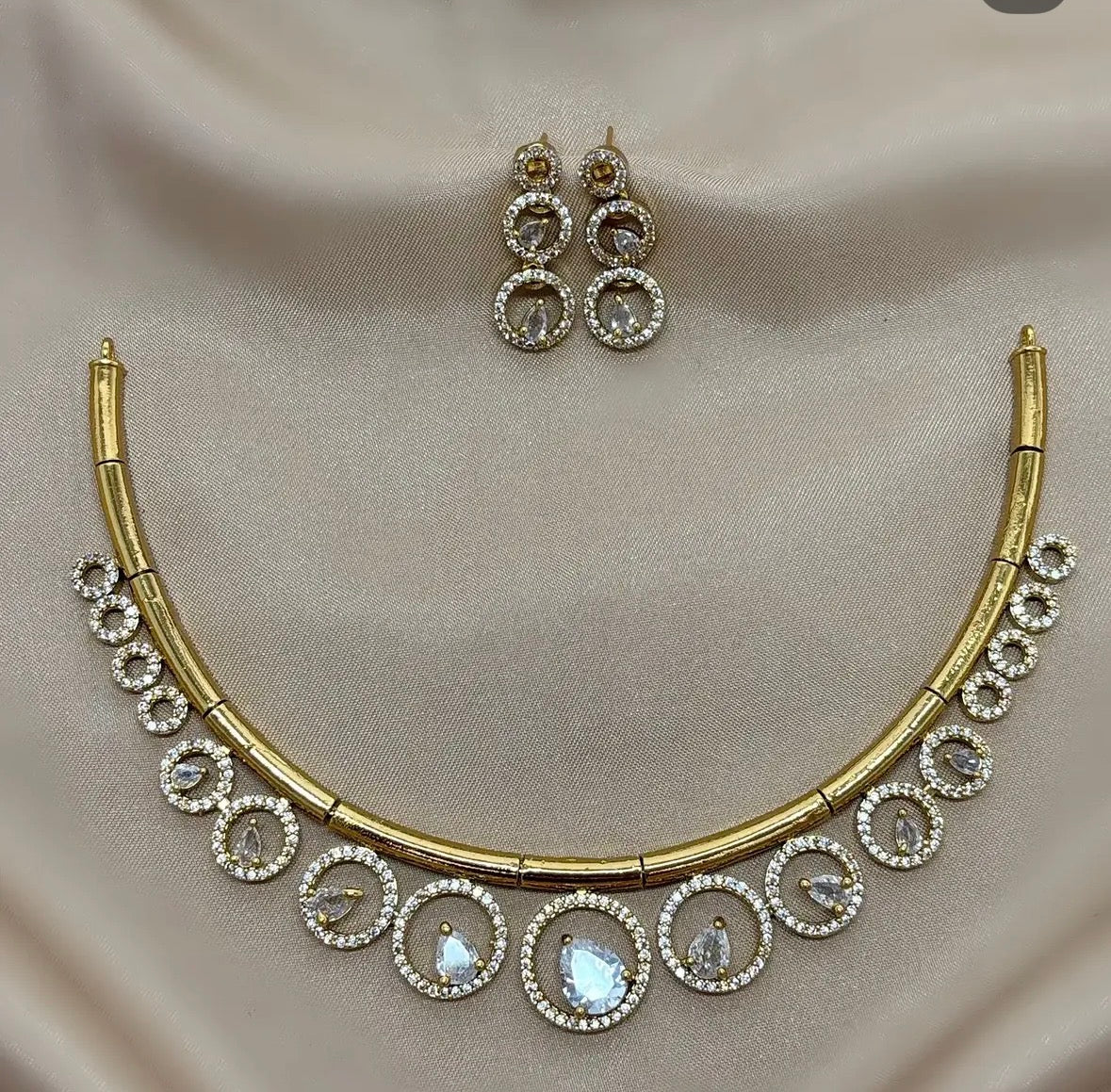 AD Necklace set